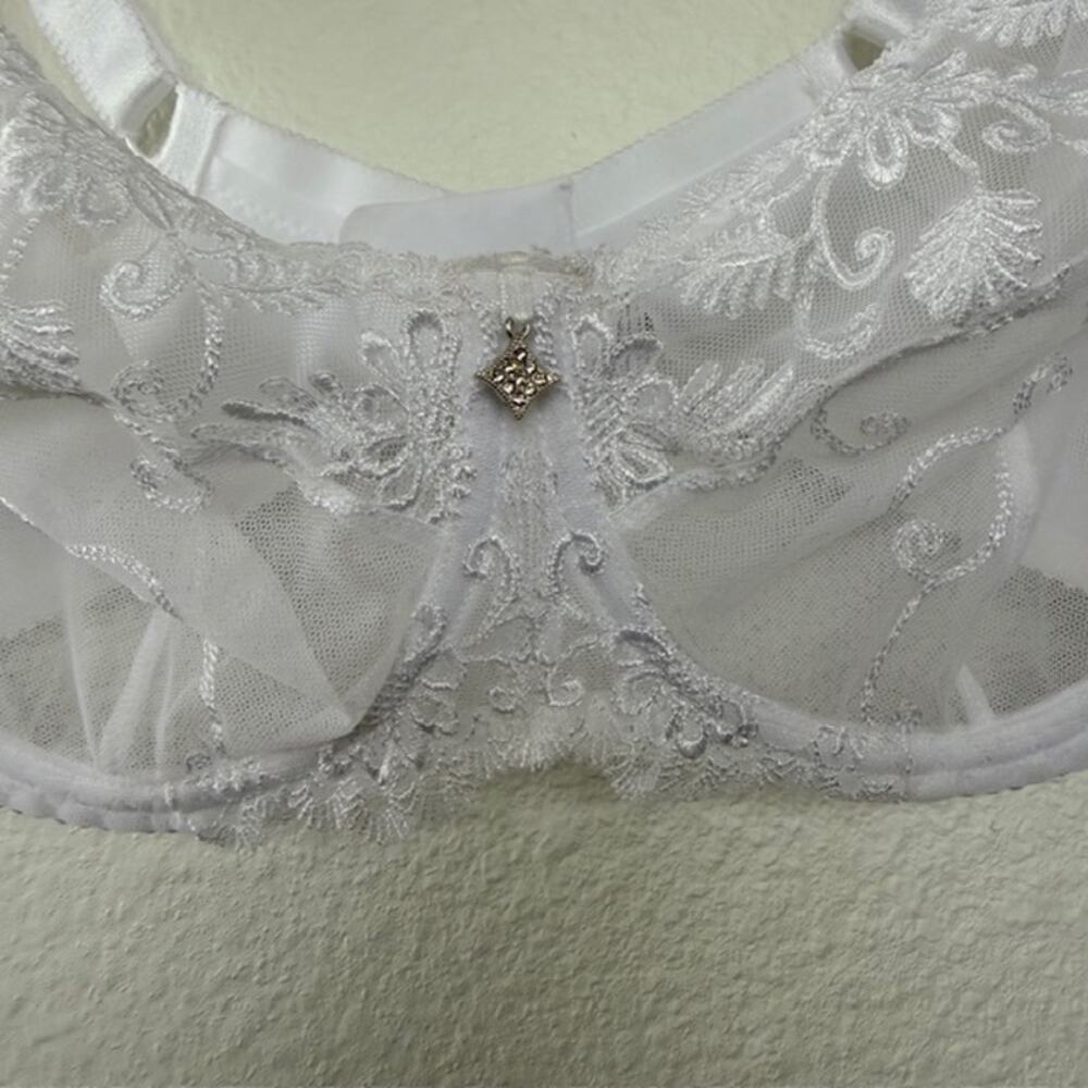 WiesMANN Bra 40F White Floral Underwired‎ Jewel Detail Unlined Lacy Romantic - Picture 4 of 13